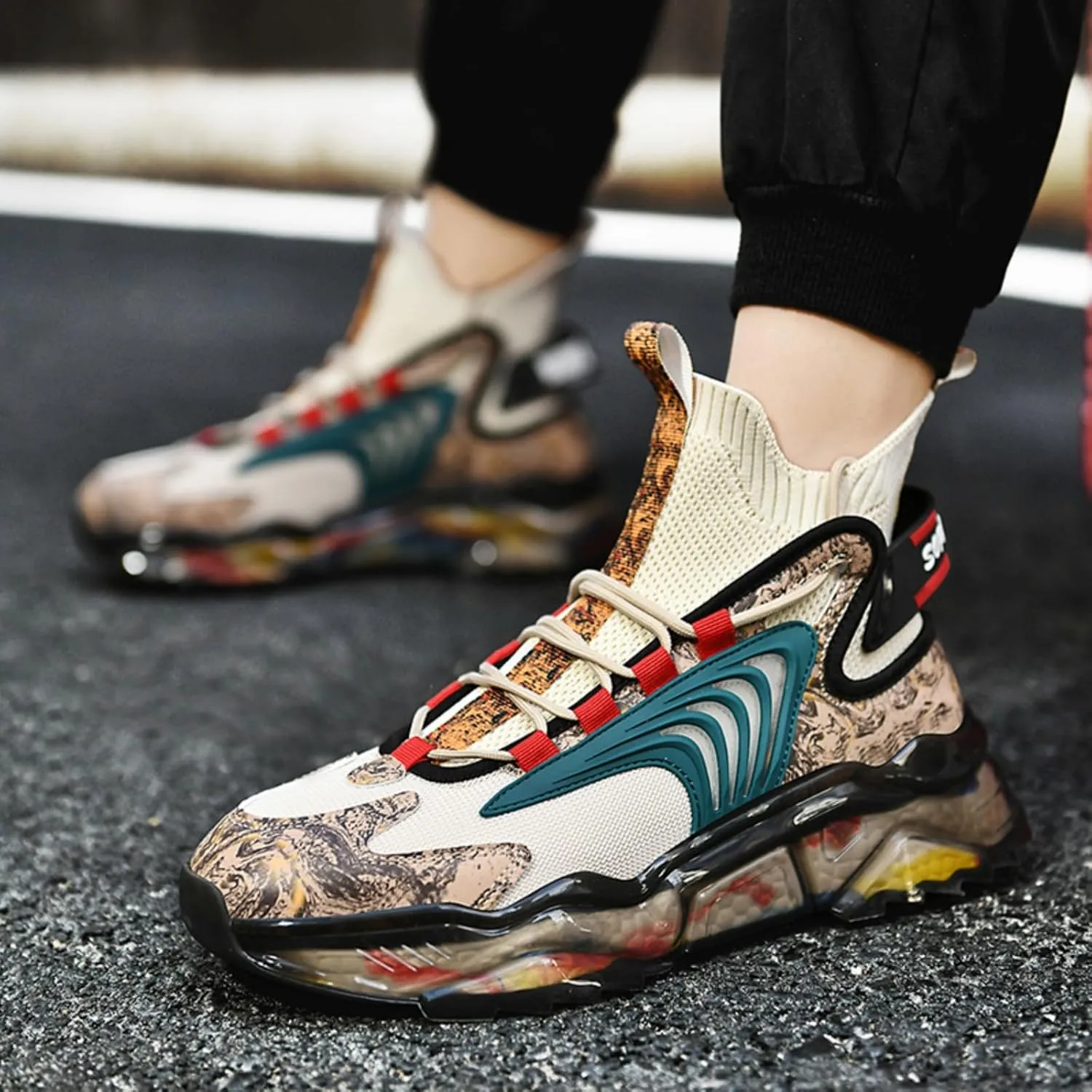 These Men's Basketball Shoes are Ultra - Light. They Make Every Movement Effortless, Whether You're Dribbling on The Court, Running a Quick Lap, or Walking Around School.